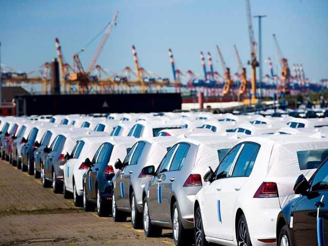 الخطة والموازنة توافق على إحالة مشروع قانون سيارات المصريين بالخارج إلى الجلسة العامة