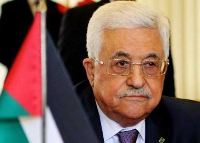 أبو مازن يصل القاهرة للمشاركة في قمة مصر الدولية للسلام