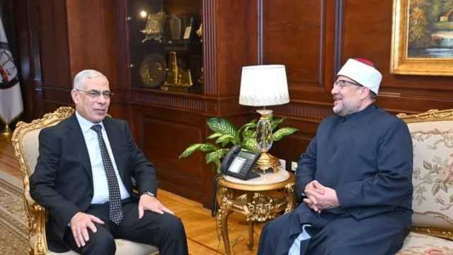 وزير الأوقاف يشيد بدور النيابة العامة ويناقش التثقيف القانوني للأئمة