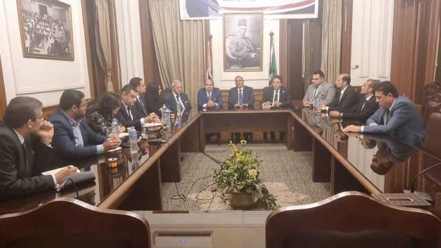 رئيس الوفد يعرض رؤيته الانتخابية أمام أعضاء تنسيقية شباب الأحزاب