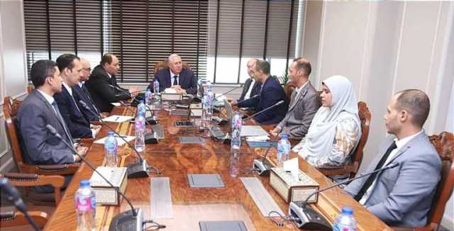 إطلاق تجريبي.. القصير يتابع منظومة التحول الرقمي وميكنة الحجر الزراعي والصادرات والواردات