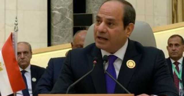 القمة العربية.. الرئيس السيسي يبحث تعزيز العلاقات مع نظيره الإريتري