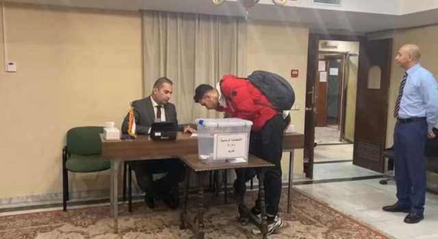 آخر أيام الانتخابات الرئاسية بالخارج.. إقبال كثيف من المصريين في دبي على التصويت