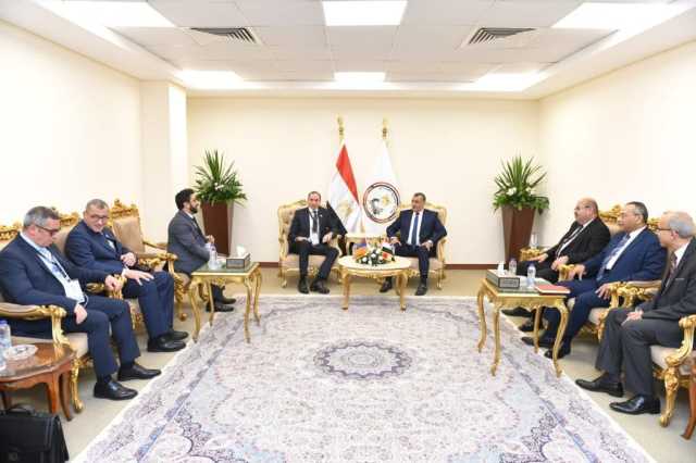 وزير الدولة للإنتاج الحربي يبحث مع وزير صناعة أرمينيا مجالات التصنيع المختلفة