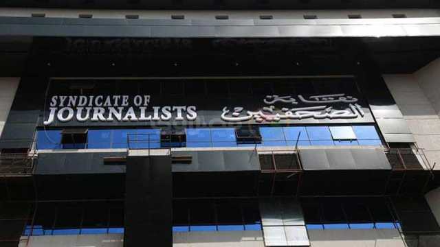 وفد مجلس الصحفيين يزور الجرحى الفلسطينيين بمستشفيي معهد ناصر والعاصمة الإدارية