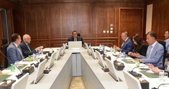 وزير التنمية المحلية يتابع معدلات تنفيذ المشروعات التنموية بـ 3 محافظات