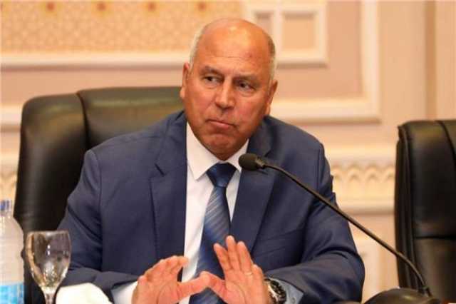 وزير النقل: أحمد عز أحسن واحد بيعمل حديد في مصر