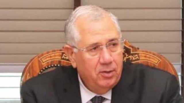 وزير الزراعة يبحث مع محافظ الغربية موقف المشروعات الزراعية واستغلال الأصول بالمحافظة