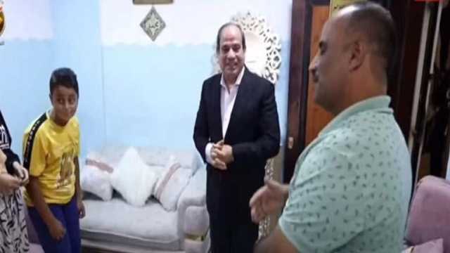 الرئيس السيسي يستجيب لدعوة سيدة من بني سويف ويزورها في مسكنها