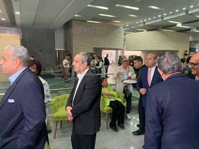 النظام العالمي الجديد.. شريف عامر يحاور رئيس الصنداي تايمز البريطانية خلال احتفالية هيكل