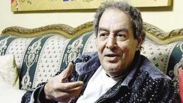 الشاعر مجدي نجيب.. كامل الأوصاف (بروفايل)