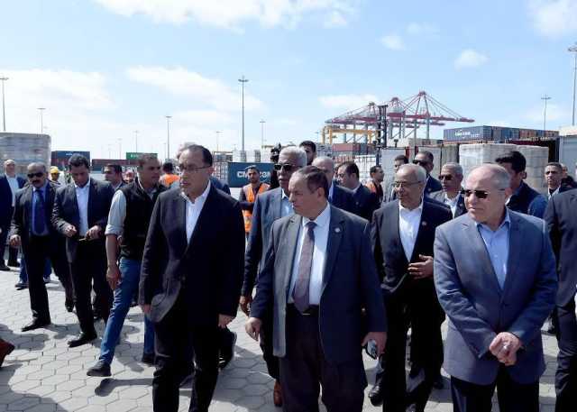 رئيس الوزراء يتفقد محطة تحيا مصر متعددة الأغراض بميناء الإسكندرية