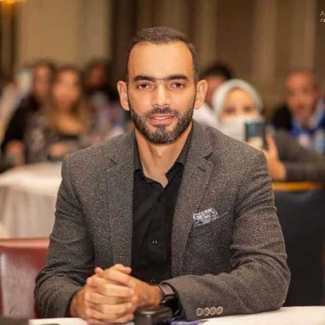 أتمنى تنفعكم.. محمد هانى الناظر يكشف وصفة طبيعية لتقصف الشعر