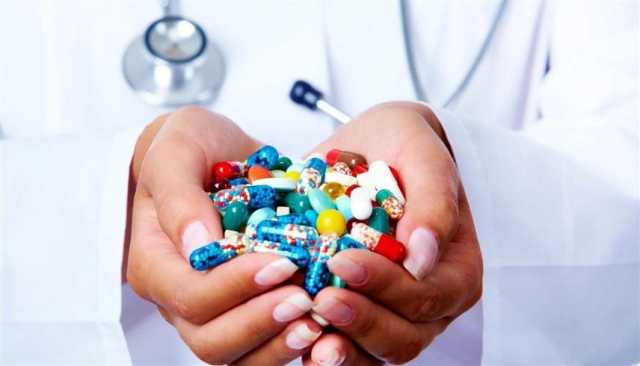 أسعار الأدوية وأعداد المرضى.. مخصصات العلاج على نفقة الدولة تثير أزمة داخل البرلمان