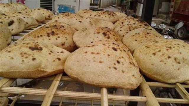 رغيف العيش بجنيه.. التموين تكشف أسعار الخبز السياحي والفينو