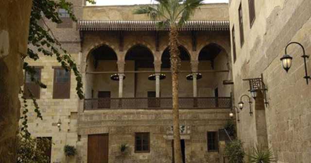 نفرتيتي تحتفى بأعياد الأقباط بقصر الأمير طاز