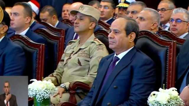 الرئيس السيسي يشاهد فيلما تسجيليا على هامش افتتاح البطولة العسكرية للفروسية