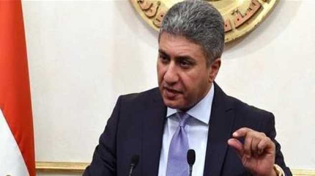 هل تم طلاء أسدي قصر النيل بالورنيش؟.. وزير الأثار يحسم الجدل