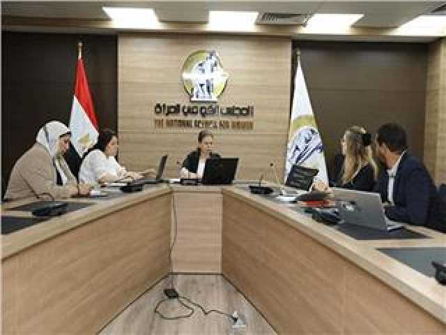 قومي المرأة يتابع مشروع إعادة تأهيل ترام الرمل بالإسكندرية