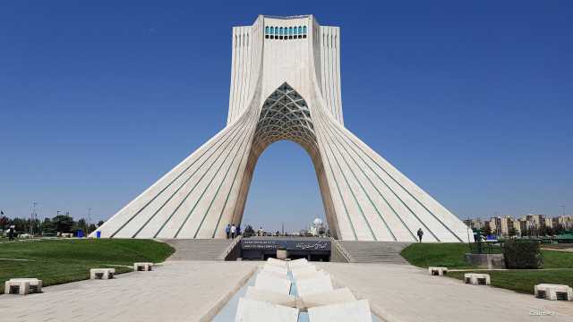 إيران تدين قصف العراق وسوريا: مغامرة وخطأ استراتيجي لإدارة بايدن
