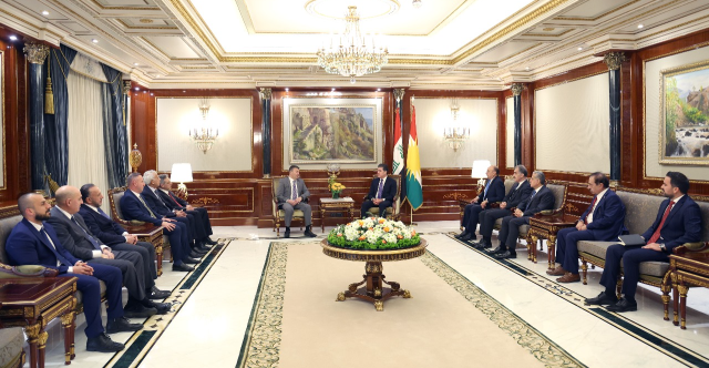 رئيس كوردستان يشيد بدور الجالية العراقية في تعزيز العلاقة مع المجتمع الدولي