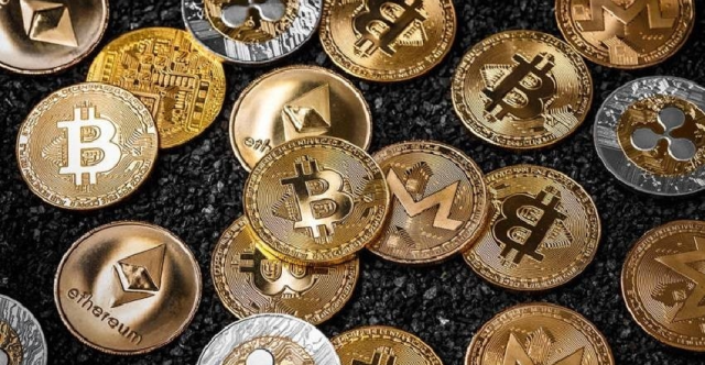 لأول مرة .. بتكوين يقفز ويتجاوز 100 ألف دولار