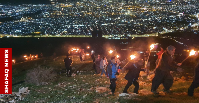 السليمانية.. إيقاد 241 شعلة على جبال گوزه احتفالًا بنوروز (صور)