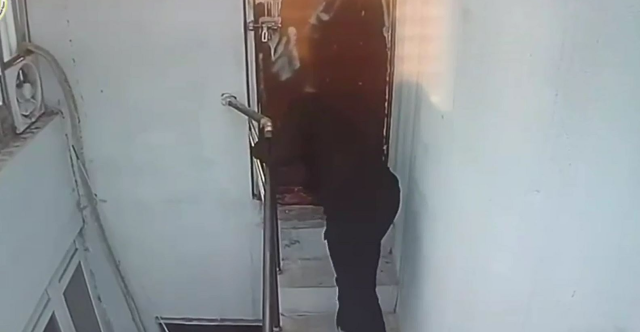 في 3 محافظات.. ابن يحرق منزل عائلته واعتقال 16 متسللاً وإحباط عمليات تهريب