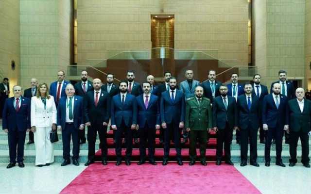 بينهم وزير كوردي ومسيحية.. الإعلان عن الحكومة السورية الجديدة
