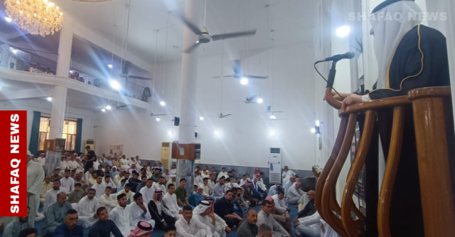 البصرة تحتفي بأولى ساعات العيد بصلاة موحدة وتقاليد متوارثة (صور وفيديو)