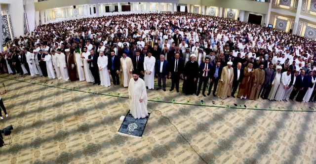 الحكيم يحذر من أجندات خبيثة ويدعو للحفاظ على التجربة العراقية