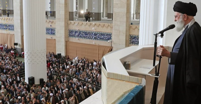 خامنئي يحذر ترامب: أي قصف لإيران سيقابل بصفعة قاسية