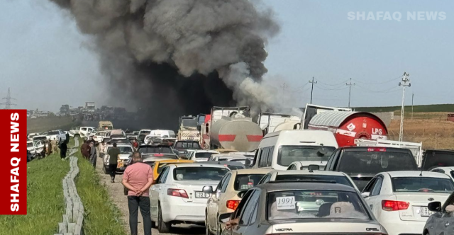إصابة شخصين واندلاع النيران بصهريجي نفط في كركوك (فيديو)