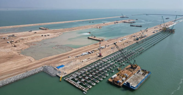 تركيا تحدد موعد استكمال طريق التنمية مع العراق