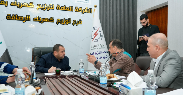اجتماعان في الكرخ والرصافة.. الكهرباء تسابق الصيف بحملات مكثفة