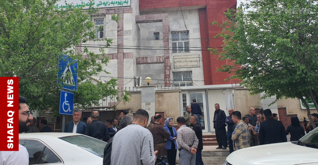 السليمانية.. متقاعدو البيشمركة يحتجون على تأخر صرف مستحقاتهم المالية (صور)