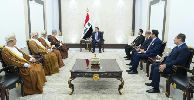 عُمان تبدي استعدادها للتعاون مع العراق بمجالي الموانئ والمطارات