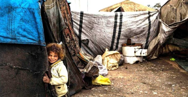 تعليق المساعدات الأمريكية يزيد معاناة 400 ألف طفل سوري