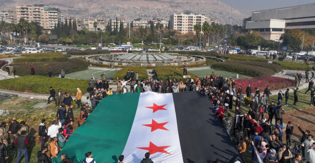 بريطانيا ترفع العقوبات عن كيانات سورية