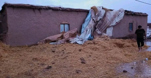 نينوى.. إعصار يضرب قرية ويتسبب بأضرار بشرية ومادية