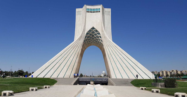 طهران: متمسكون بالدبلوماسية مع واشنطن إذا صدقت بـشرطها الوحيد
