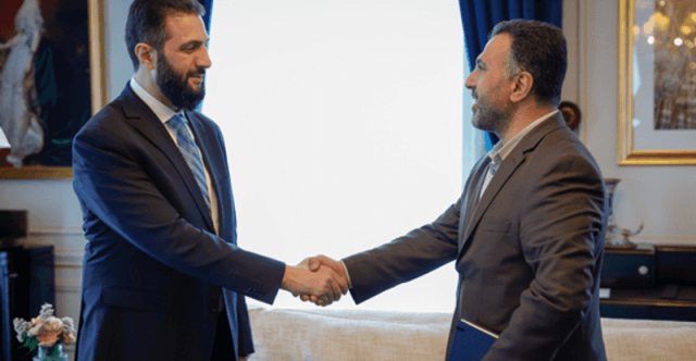 في أول زيارة إلى أوروبا.. الشرع يلتقي ماكرون وقيصر