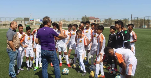 مدرسة عمو بابا تستأنف تدريباتها على دفعتين وتستحدث فئة مواليد جديدة