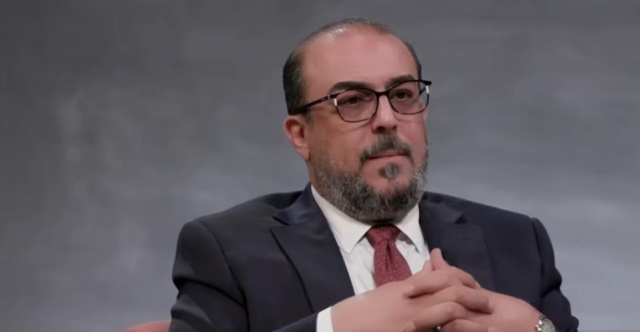 ناشطون موصليون يقاضون الاعلامي سيف الخياط بتهمة التحريض الطائفي (وثيقة)