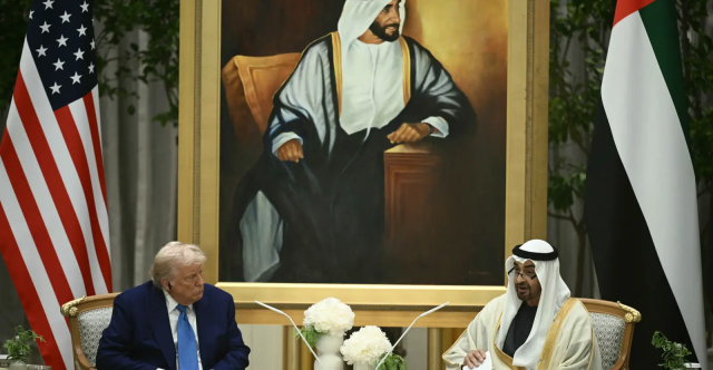 رجل عظيم ودفعة قوية.. ترامب وبن زايد يتبادلان المجاملات