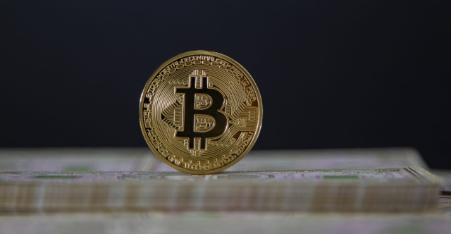 أعلى مستوى تاريخي.. بتكوين تتجاوز 109 آلاف دولار