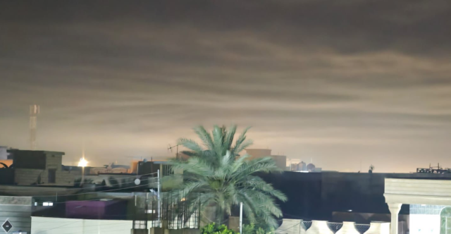 انبعاثات سامة تخنق مدينة هيت الانبار والبلدية تعزوها للنبّاشة وتتوعدهم