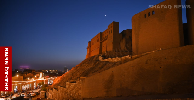 الحياة تدب بقلعة أربيل وأسوارها تشع ضوءاً (صور)