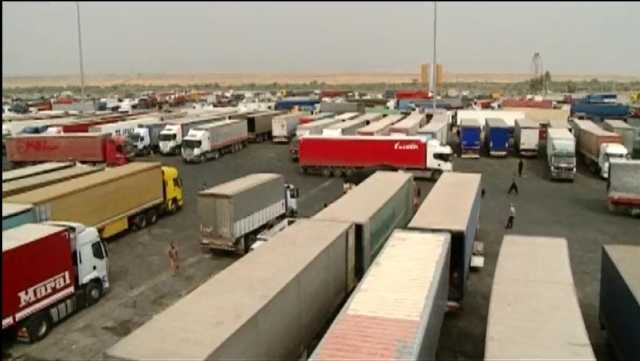 عبر منفذ واحد.. صادرات إيران إلى العراق تشهد نمواً قياسياً بـ236 %