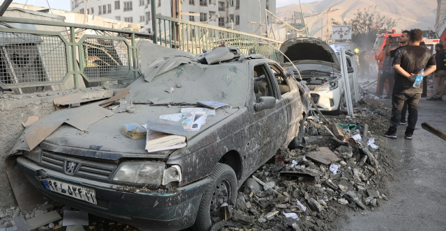 القصف الإسرائيلي يوقع أكثر من 400 ضحية في طهران